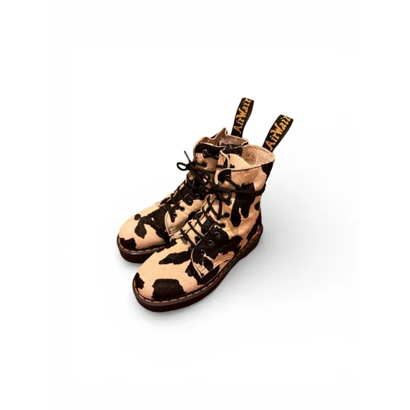 Dr. Martens Cow Print Jadon Boots Size 9 White Black LTD ED - Picture 2 of 6